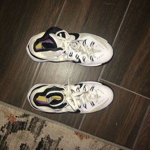 Nike high top basketball shoes